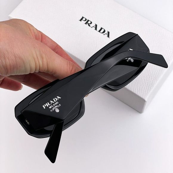 Prada PR17WS 1AB5S0 Sunglasses Black Gray Rectangle Unisex - Picture 4 of 13